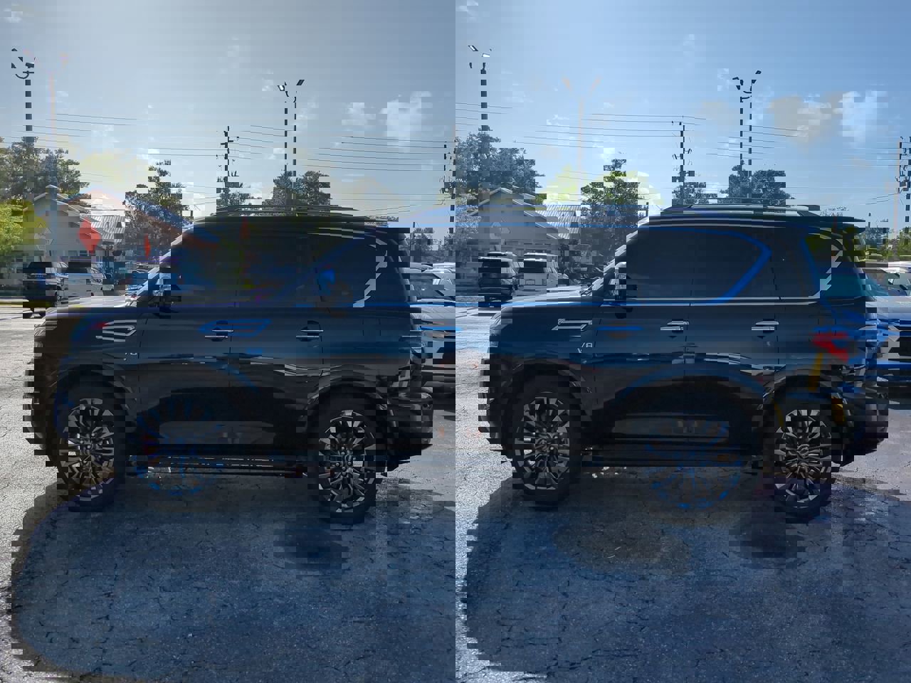 Used 2021 Nissan Armada Platinum image 7