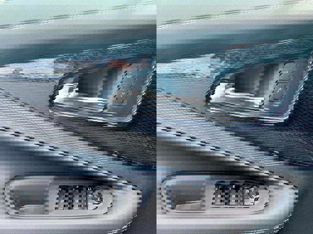 New 2025 Chevrolet Blazer EV LT image 51