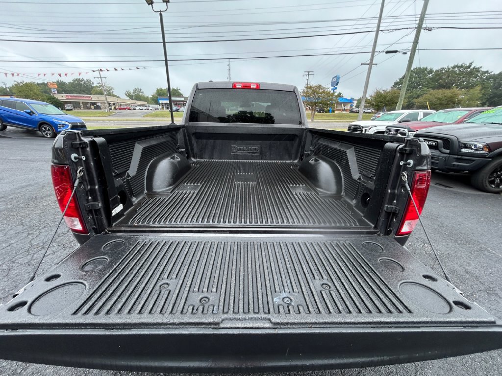 Used 2024 RAM 1500 Classic SLT AWD/4WD image 19