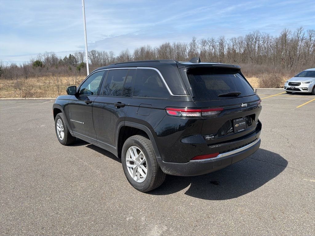 Used 2024 Jeep Grand Cherokee Laredo X w/ Luxury Tech Group I image 7