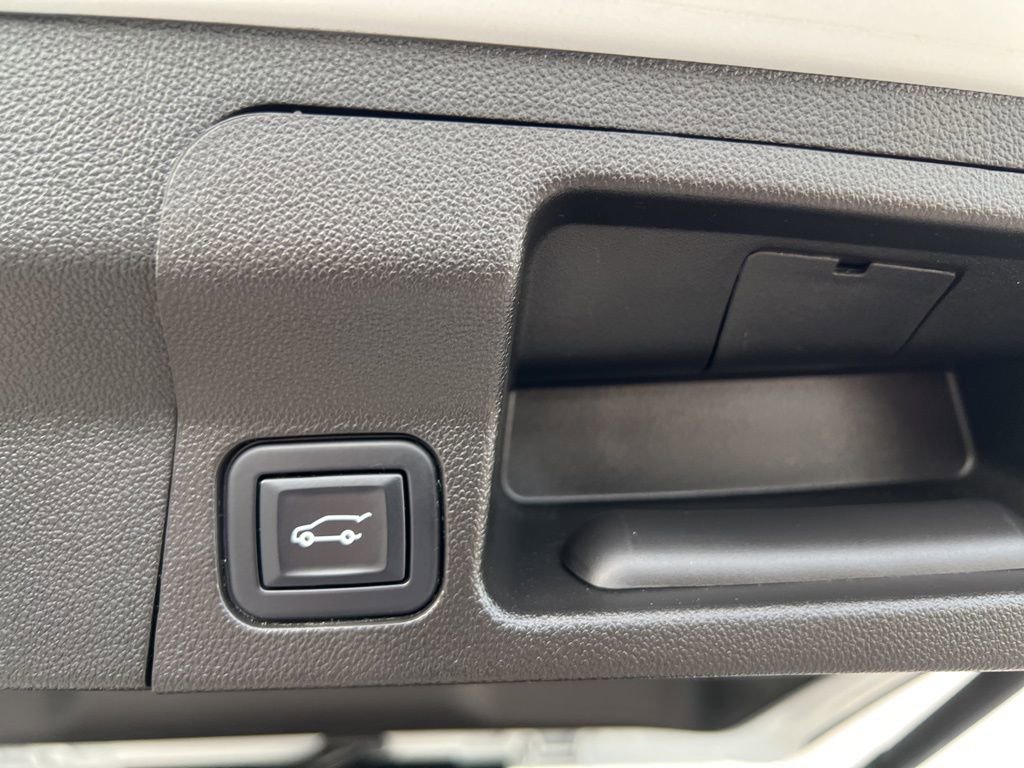 Certified 2022 GMC Acadia AT4 image 34