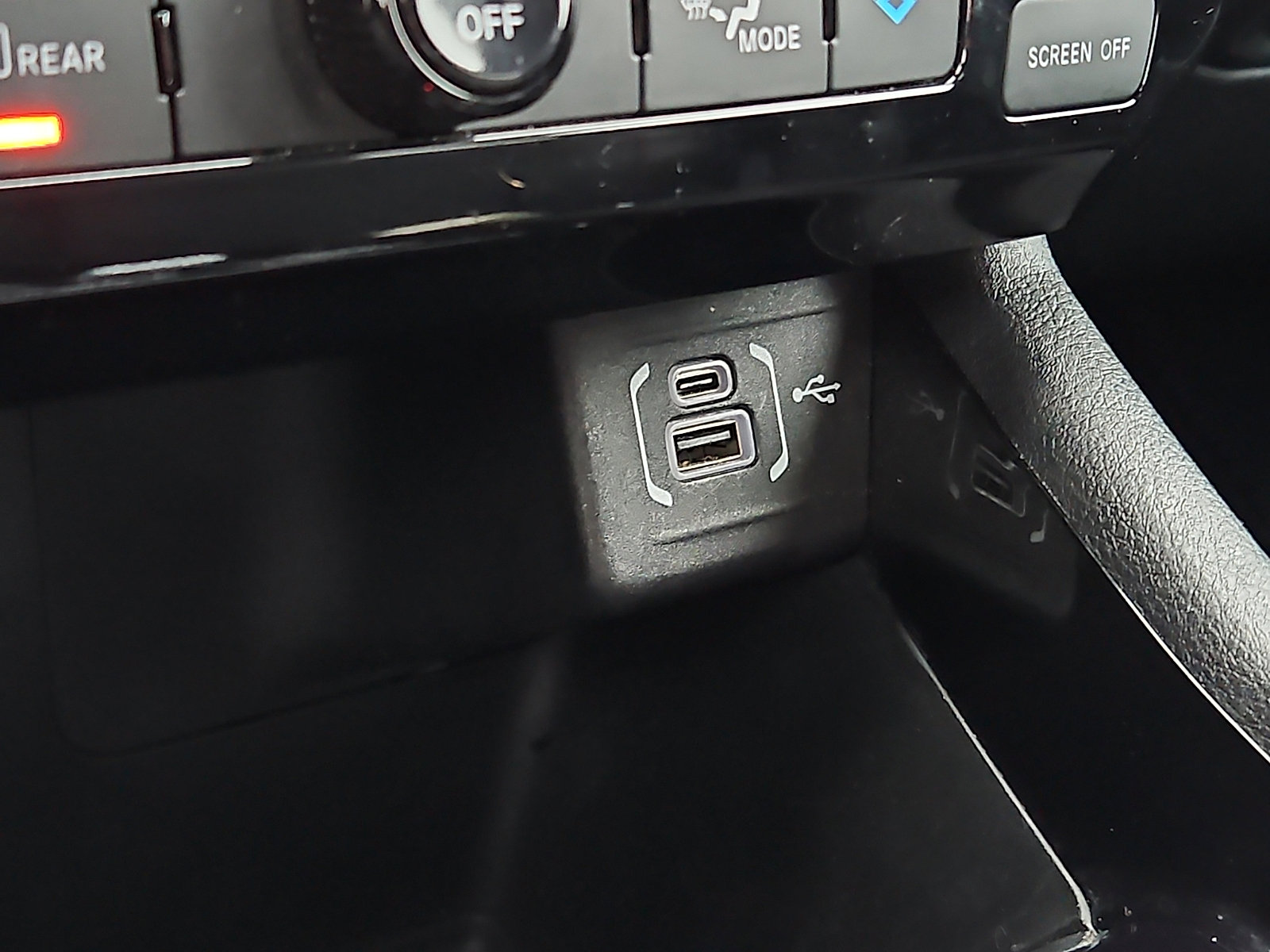 Used 2022 Jeep Compass Trailhawk image 24