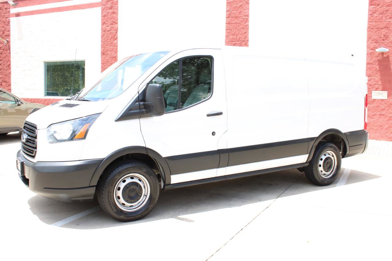 Used 2019 Ford Transit 150 130 Low Roof RWD image 5