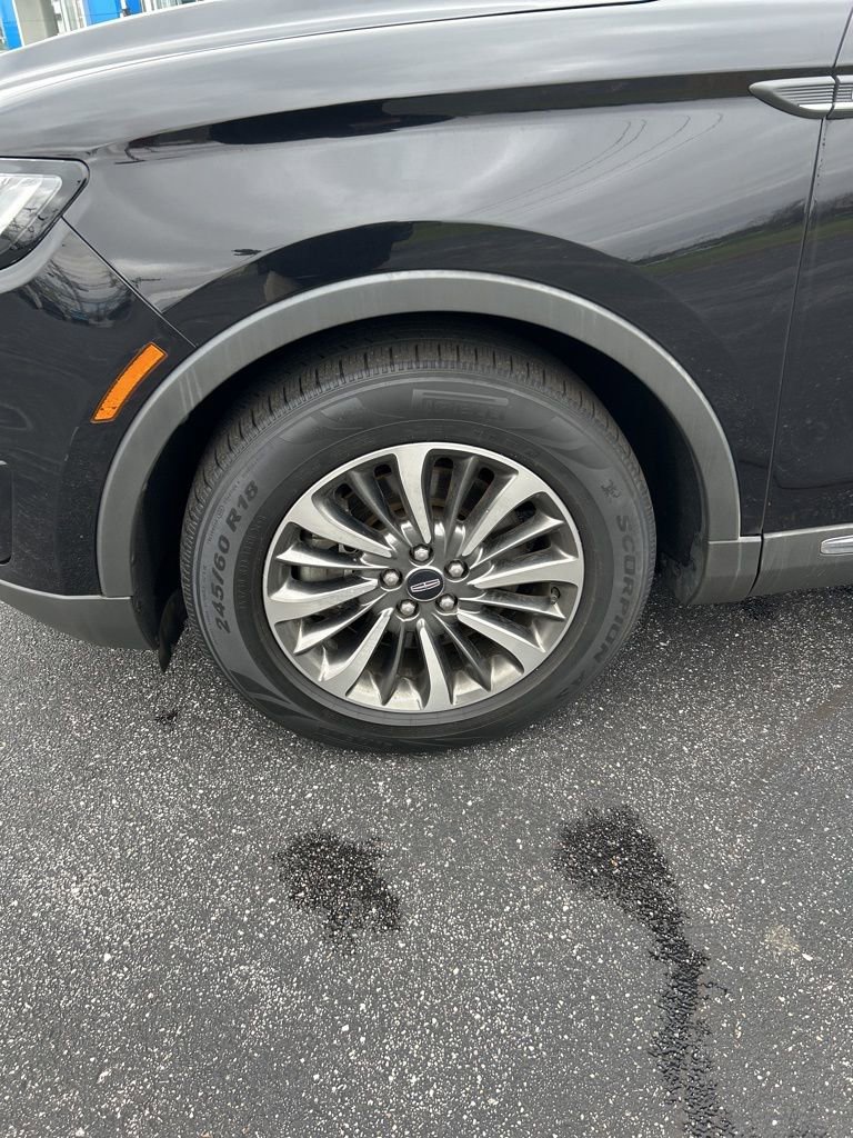 Used 2019 Lincoln Nautilus Select image 5