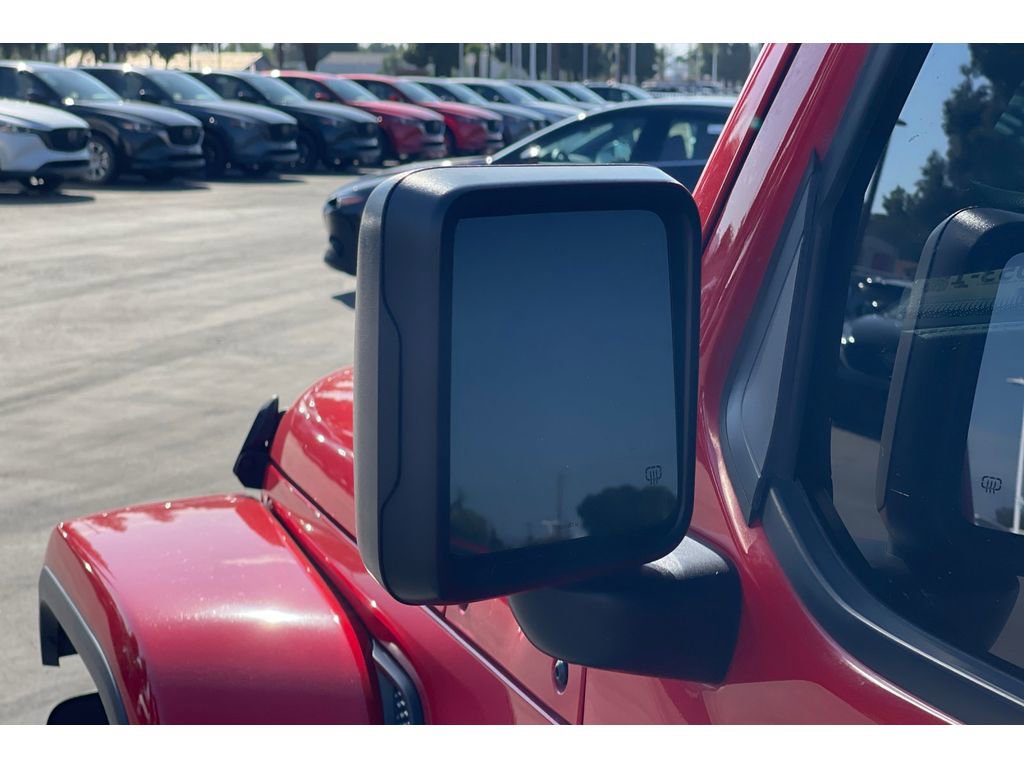 Used 2020 Jeep Wrangler Unlimited Sahara image 49