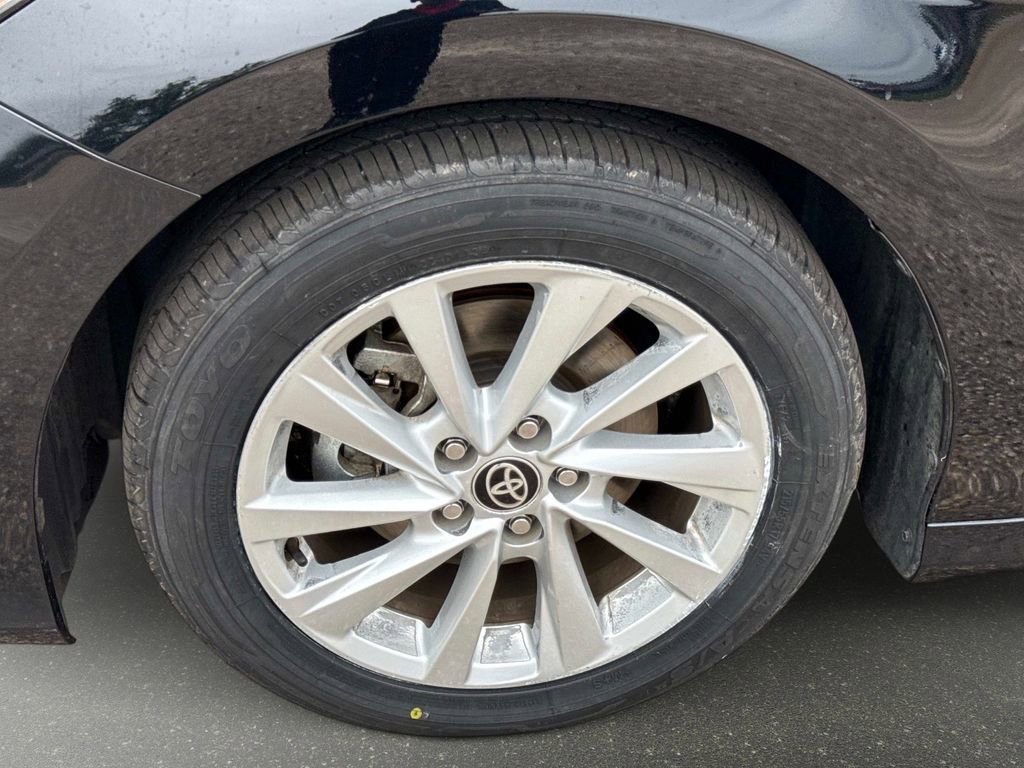 Used 2024 Toyota Camry LE w/ Convenience Package FWD image 10