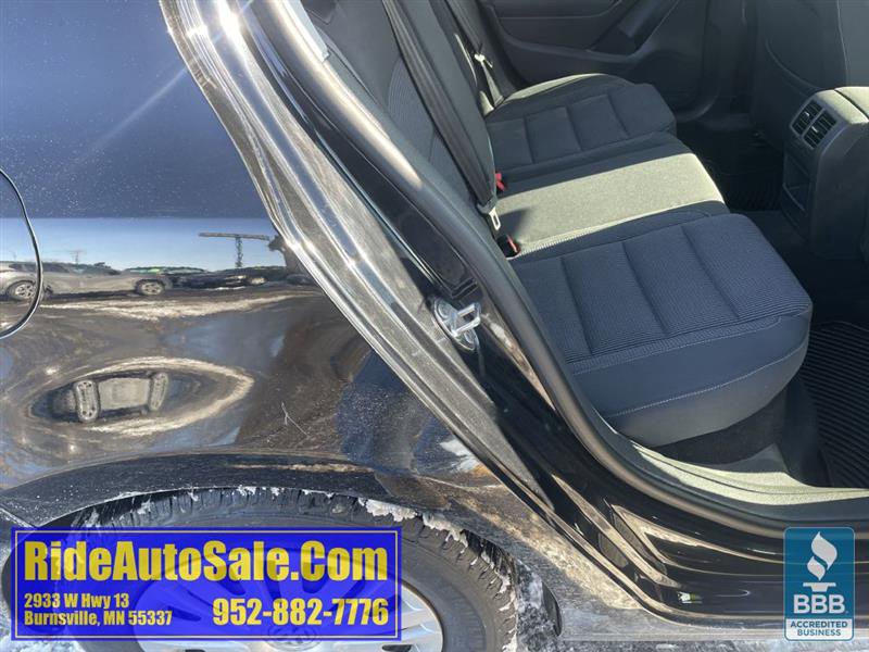 Used 2013 Volkswagen Golf SE 5dr hatchback reliable 2.5 image 32