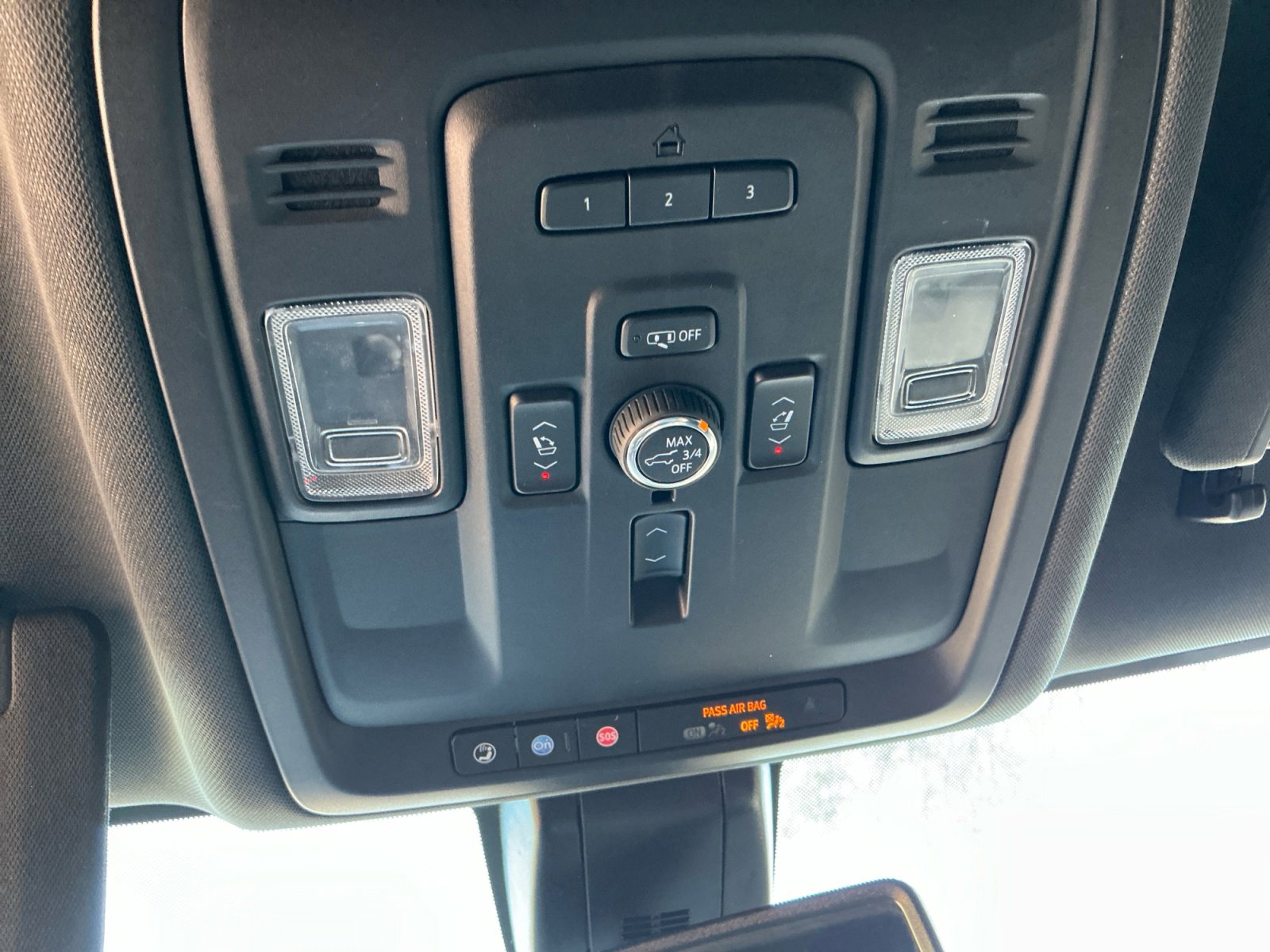 Used 2021 Chevrolet Tahoe Z71 w/ Z71 Off-Road Package image 31