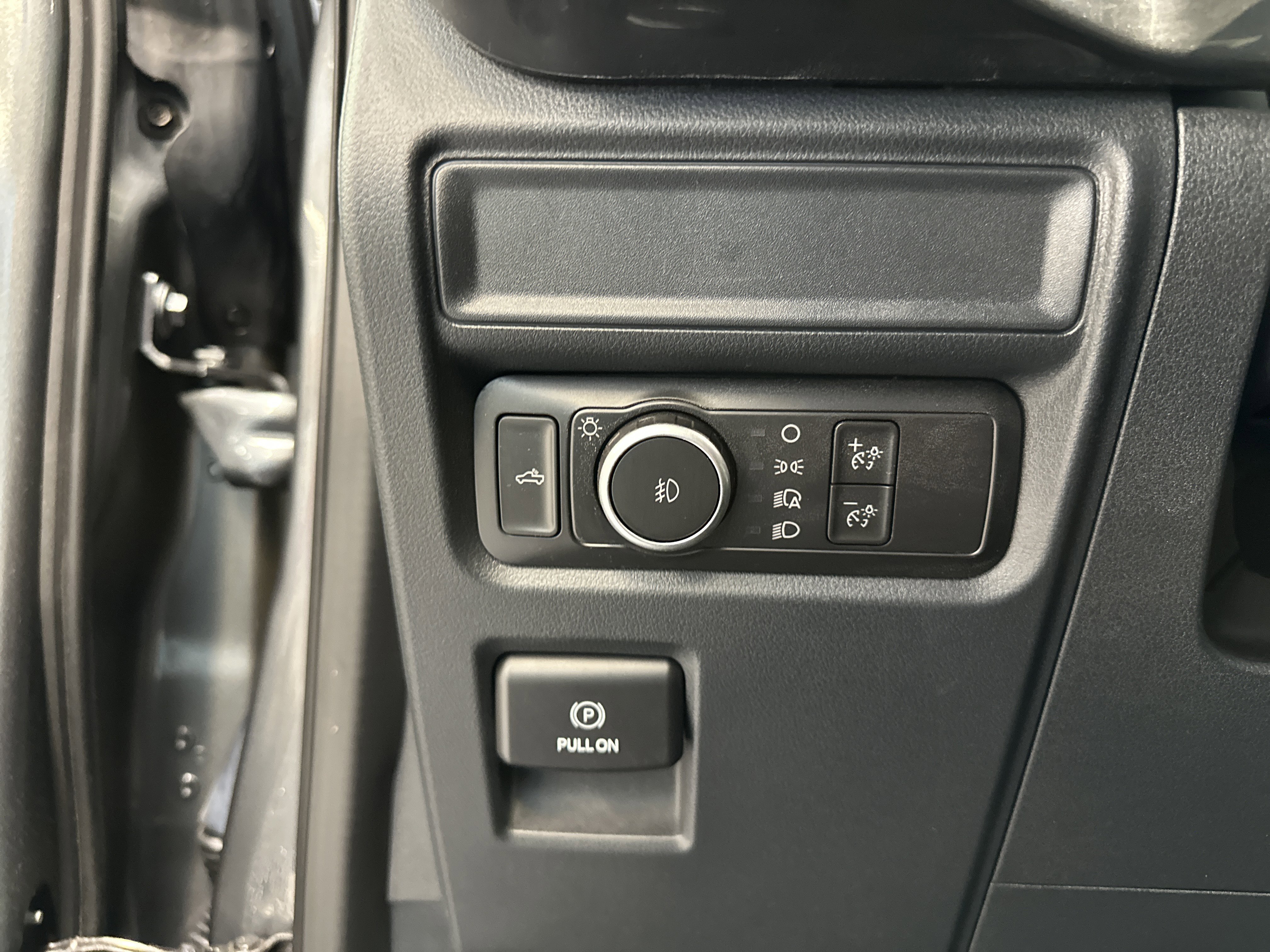 Certified 2022 Ford F150 XLT w/ Equipment Group 301A Mid image 23