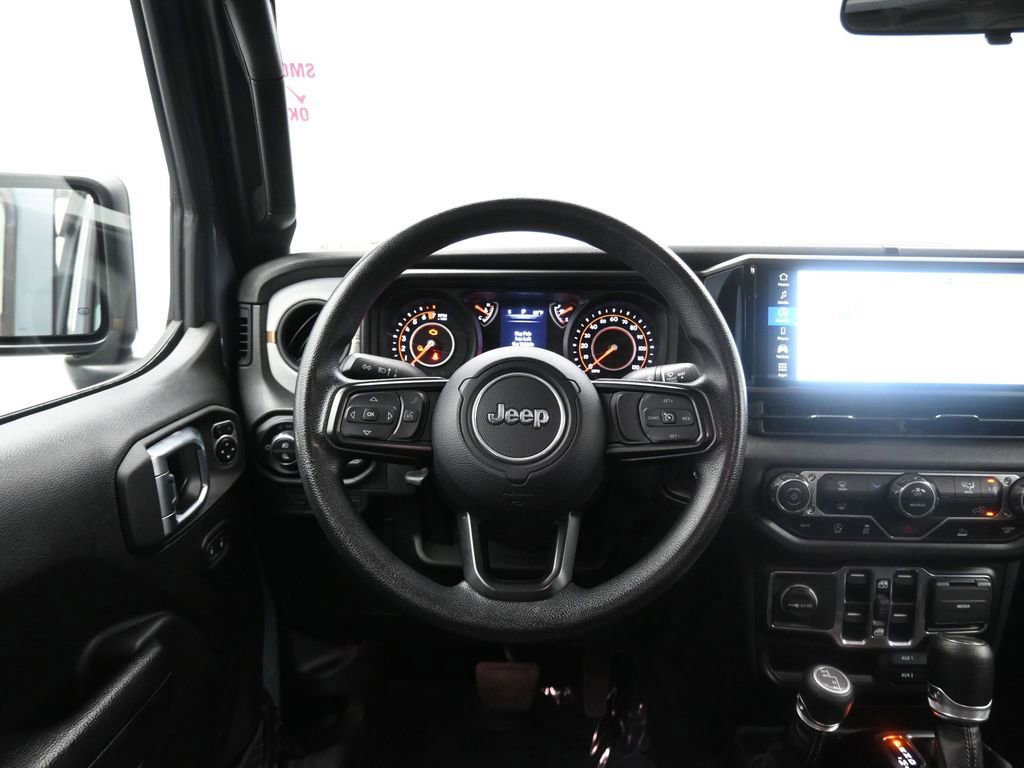 Used 2024 Jeep Gladiator Sport image 30