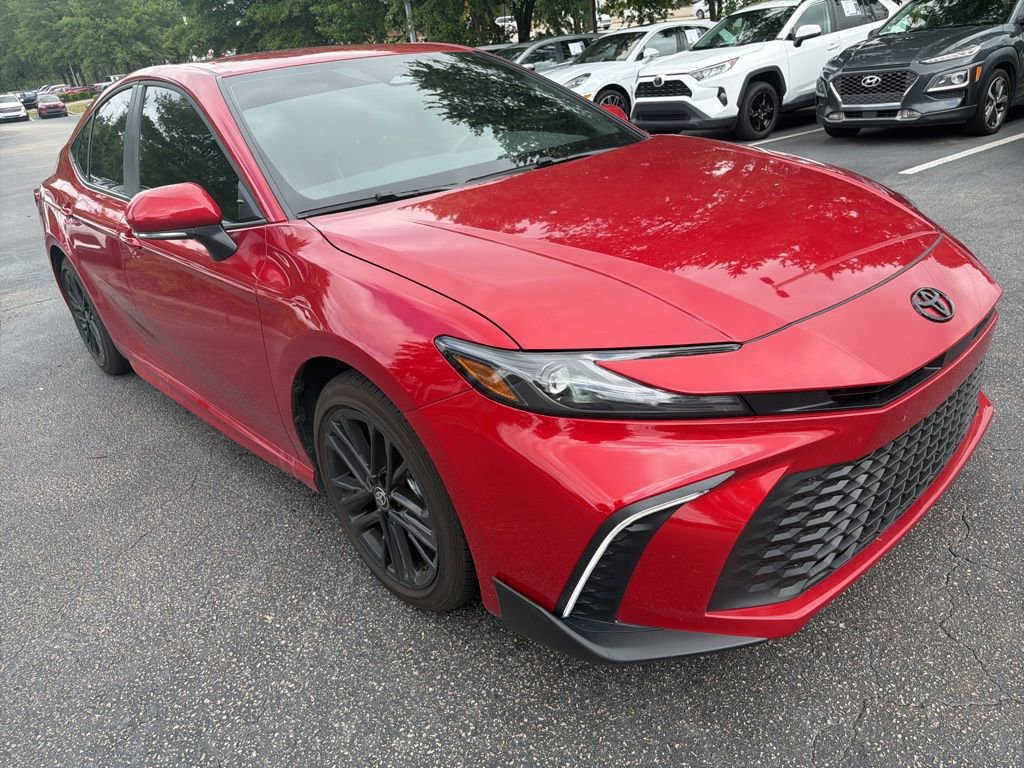 Used 2026 Toyota Camry SE FWD image 4