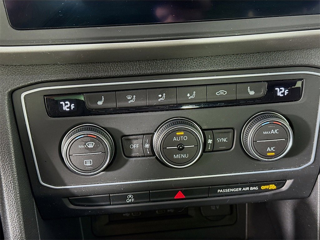 Used 2021 Volkswagen Atlas Cross Sport SE image 16