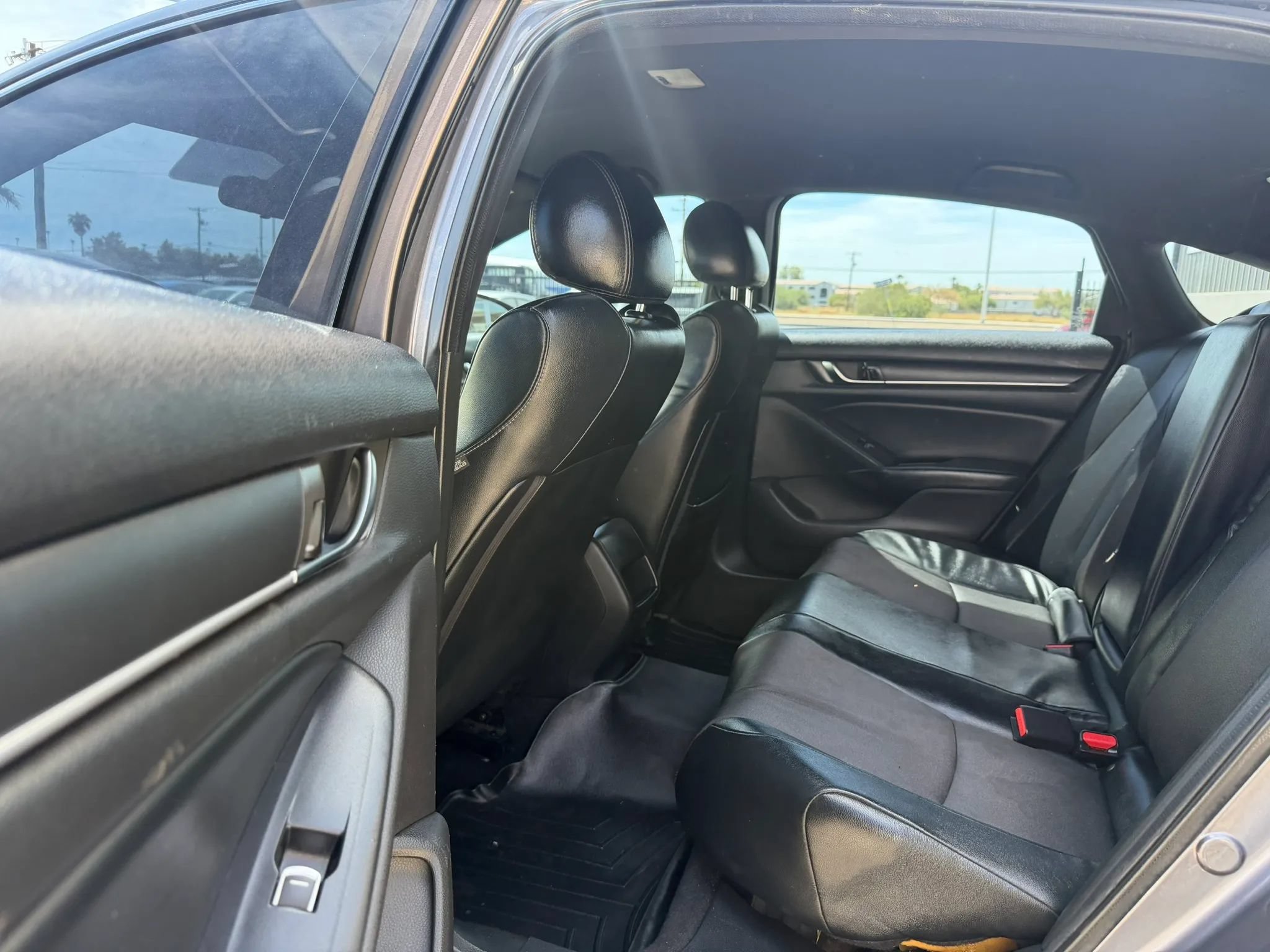 Used 2018 Honda Accord Sport image 23