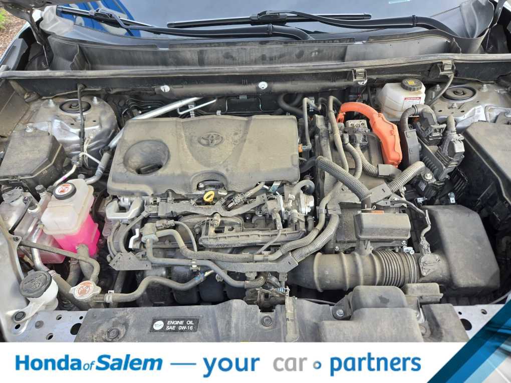 Used 2022 Toyota RAV4 XSE AWD/4WD image 7