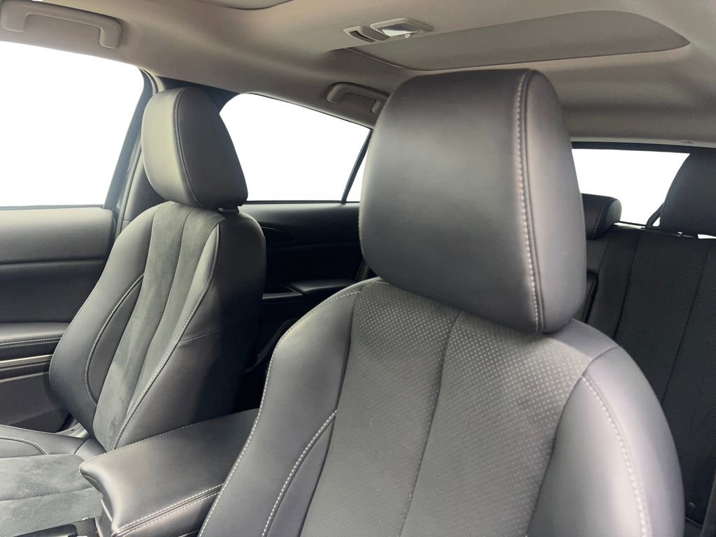 Used 2024 Mitsubishi Eclipse Cross SE image 27