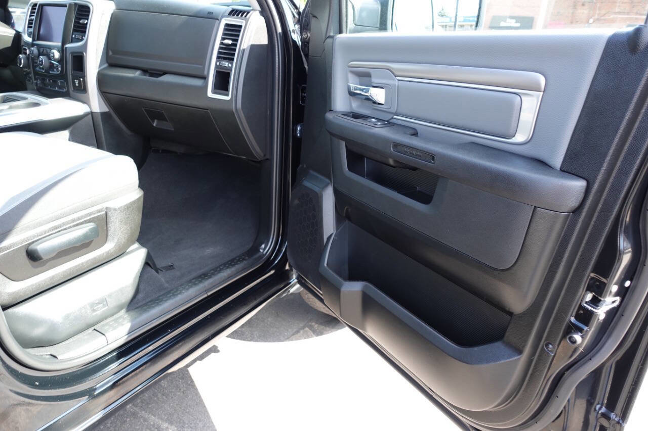 Used 2023 RAM 1500 Classic SLT w/ Electronics Convenience Group image 33