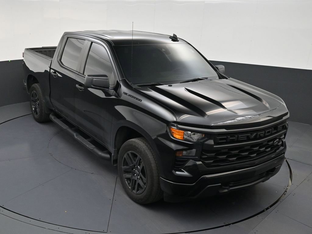 Used 2024 Chevrolet Silverado 1500 Custom w/ Turbomax Blackout Package RWD image 18