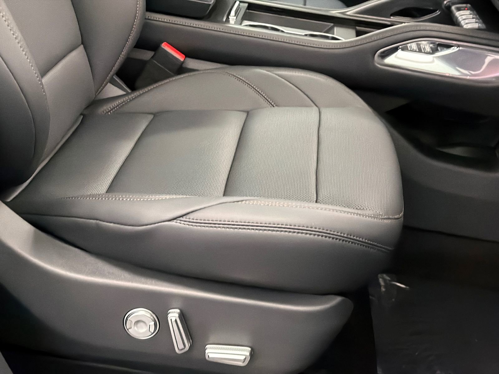 New 2026 Lincoln Nautilus Premier w/ Equipment Group 102A image 13