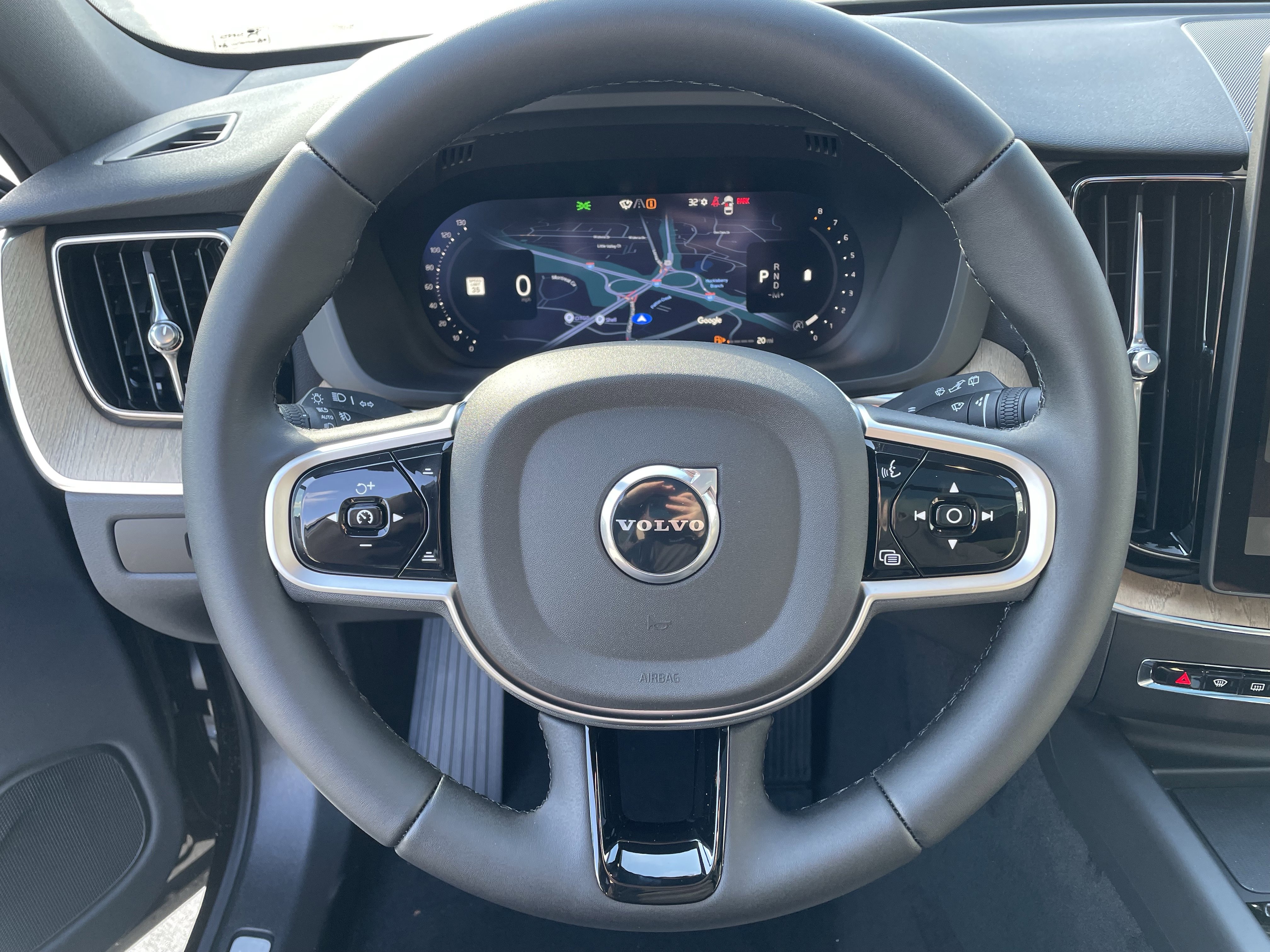 New 2026 Volvo XC60 B5 Plus w/ Protection Package Premier image 19