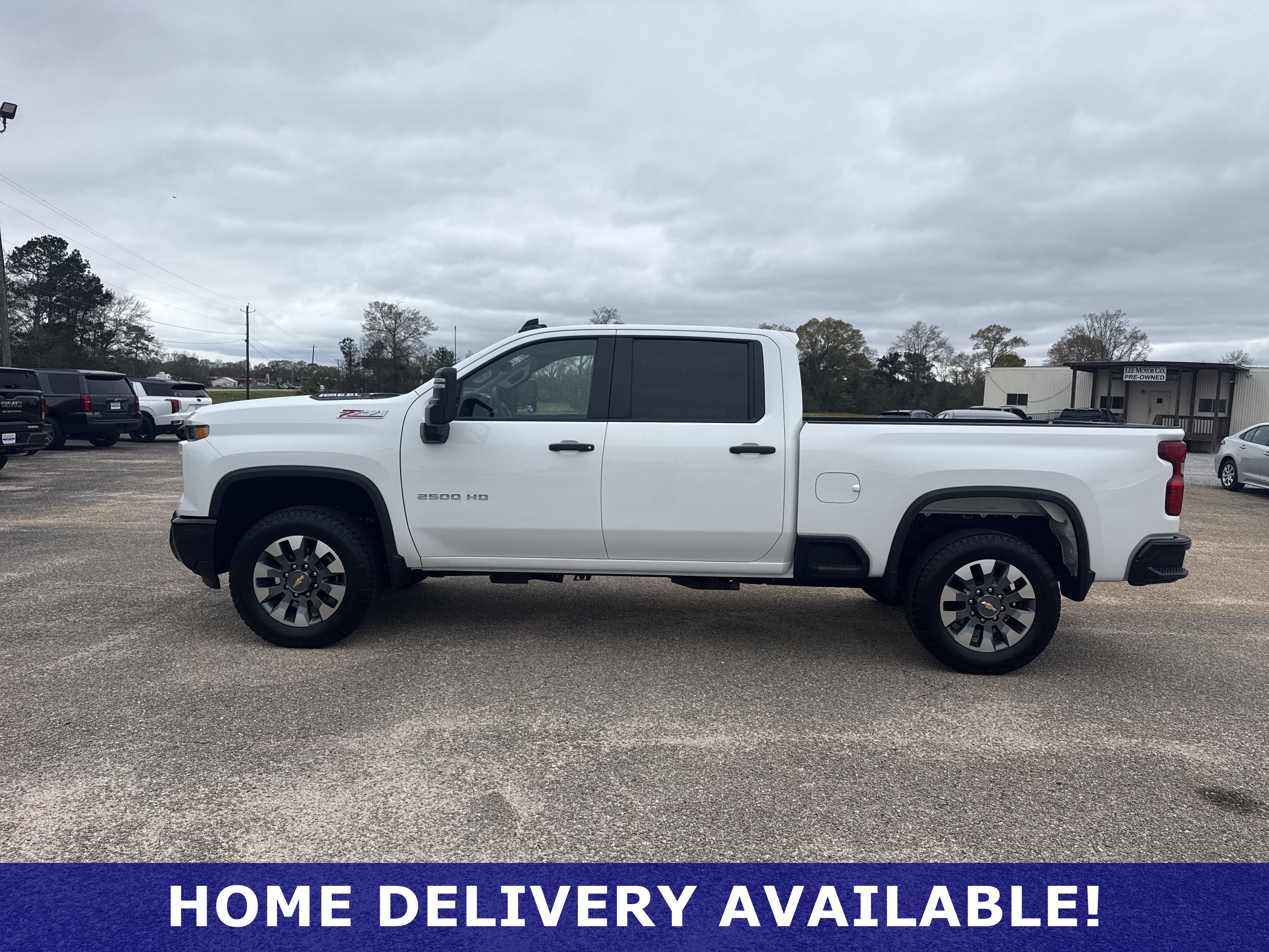 Used 2024 Chevrolet Silverado 2500 Custom w/ Custom Value Package image 10