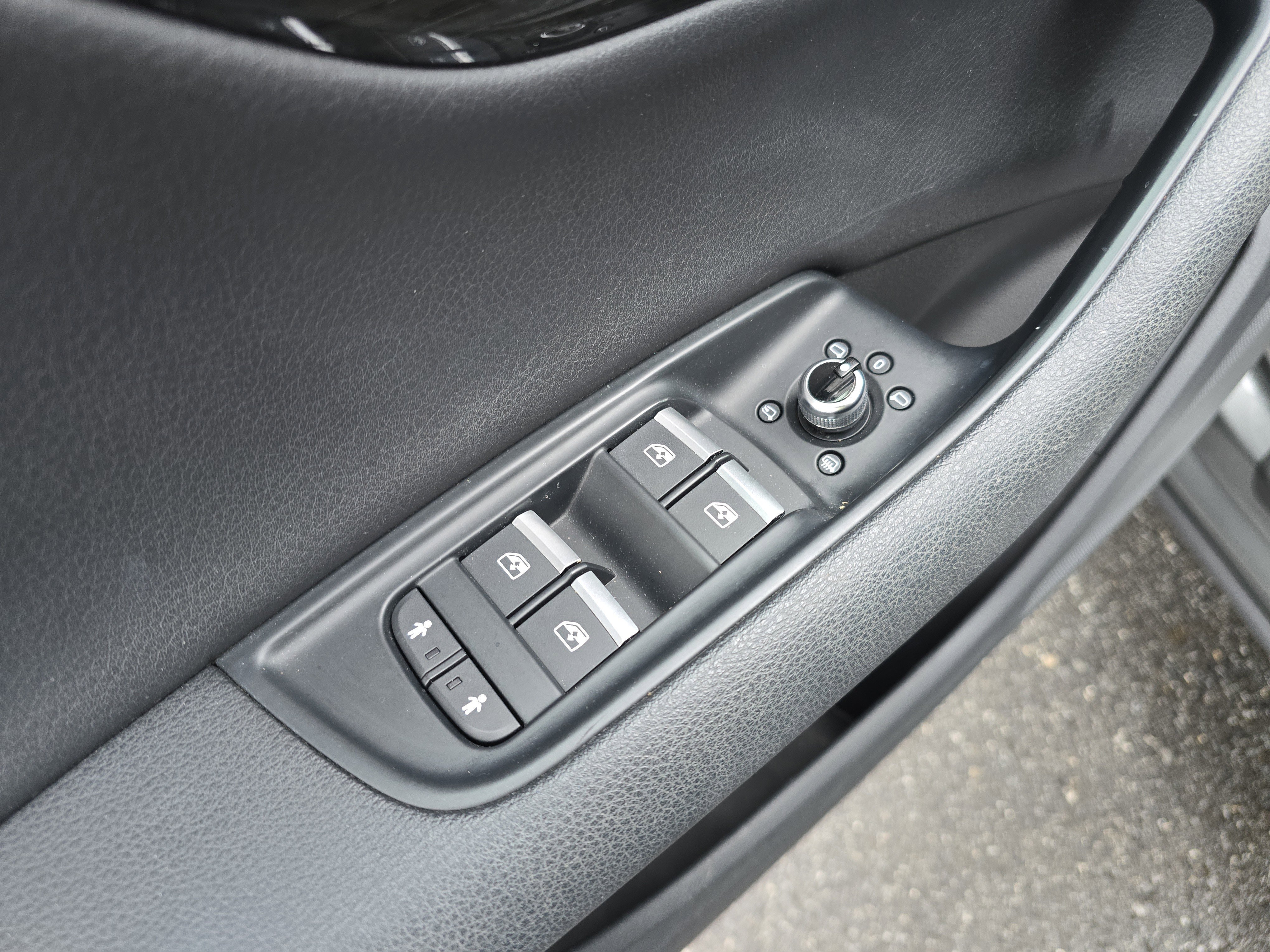 Used 2017 Audi Q7 3.0T Premium Plus w/ Premium Plus Package image 22