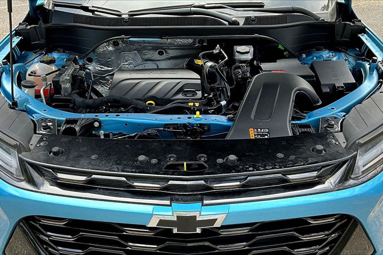 Used 2025 Chevrolet Trax ACTIV w/ Driver Confidence Package FWD image 30