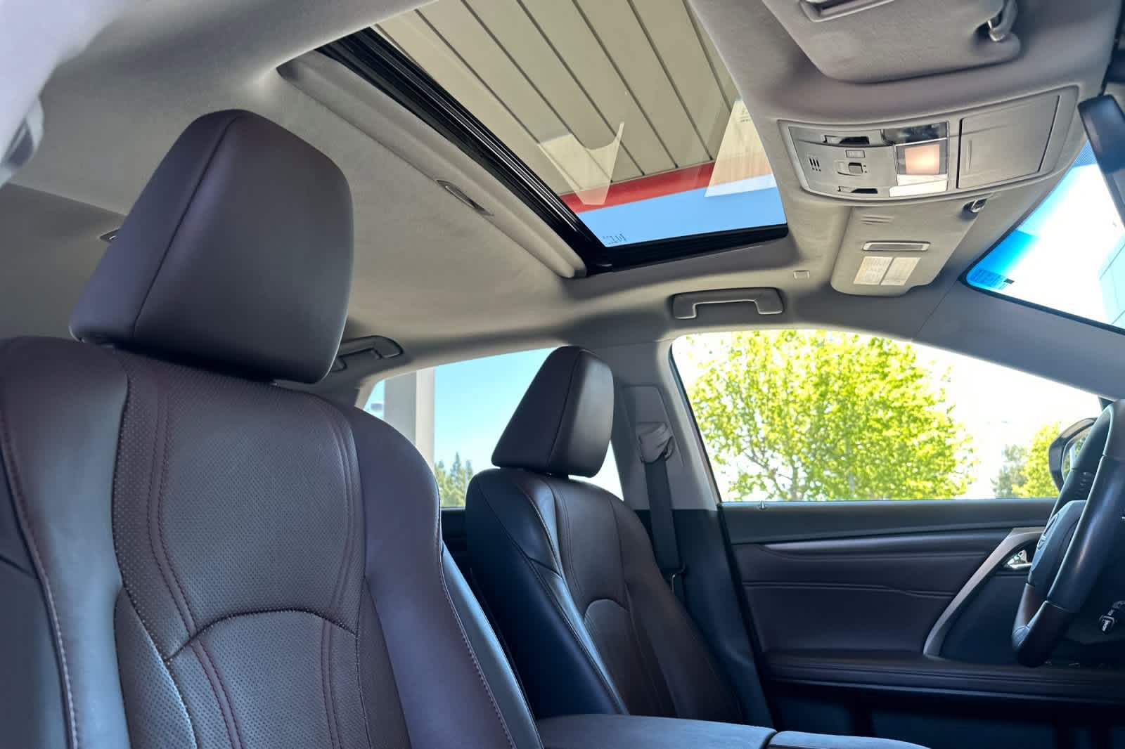 Used 2019 Lexus RX 350 AWD image 18