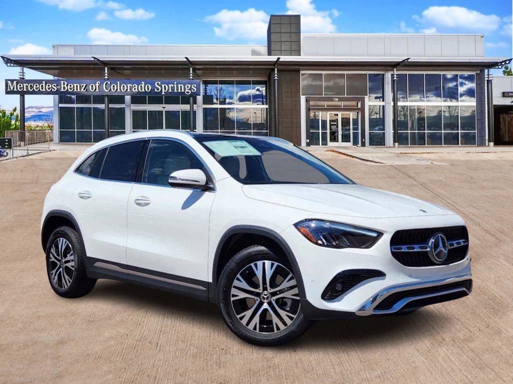 New 2025 Mercedes-Benz GLA 250 4MATIC image 1