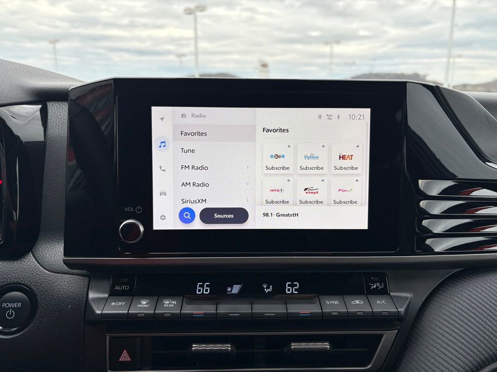 Certified 2025 Toyota Camry SE image 25