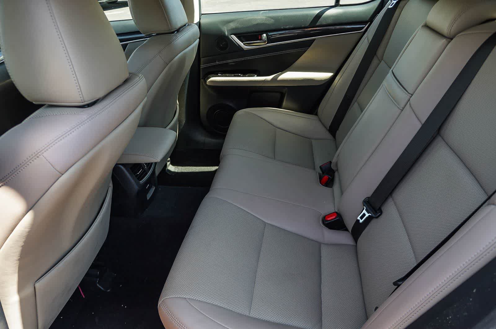 Used 2016 Lexus GS 200t RWD image 18