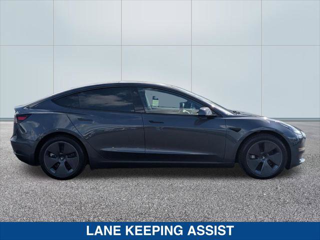 Used 2022 Tesla Model 3 Long Range AWD/4WD image 6