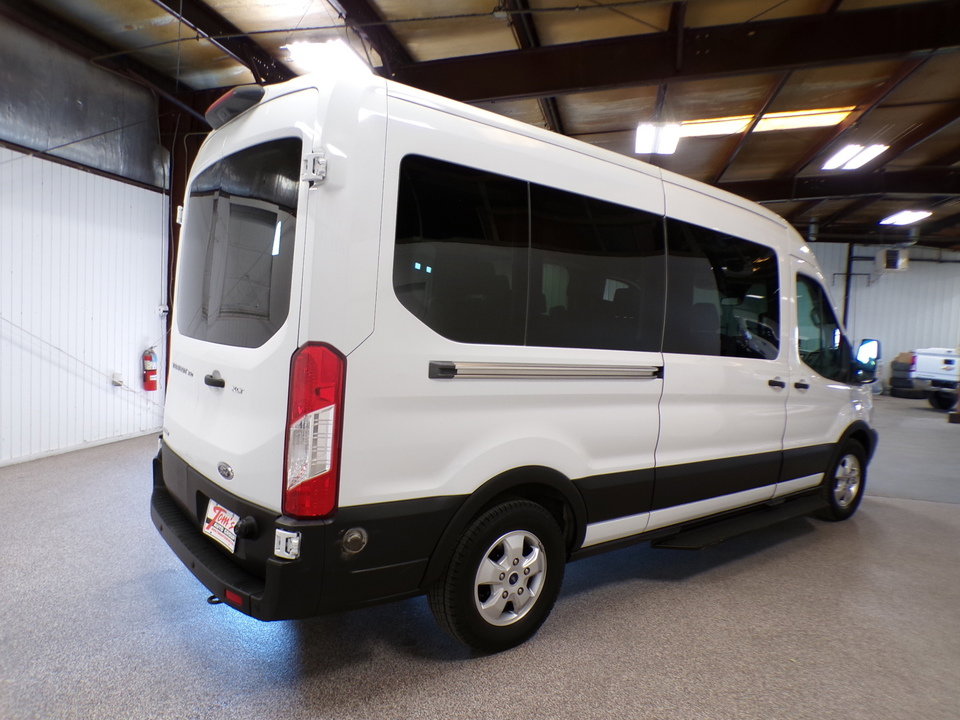 Used 2024 Ford Transit 250 Low Roof w/ Exterior Upgrade Package image 5