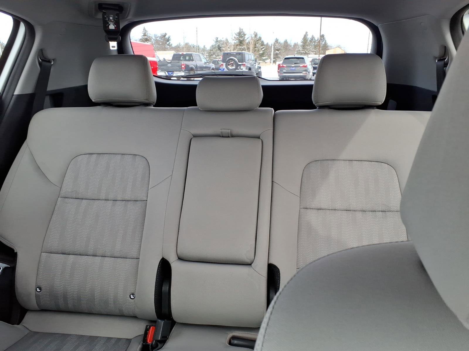 Used 2022 Kia Sportage LX image 14