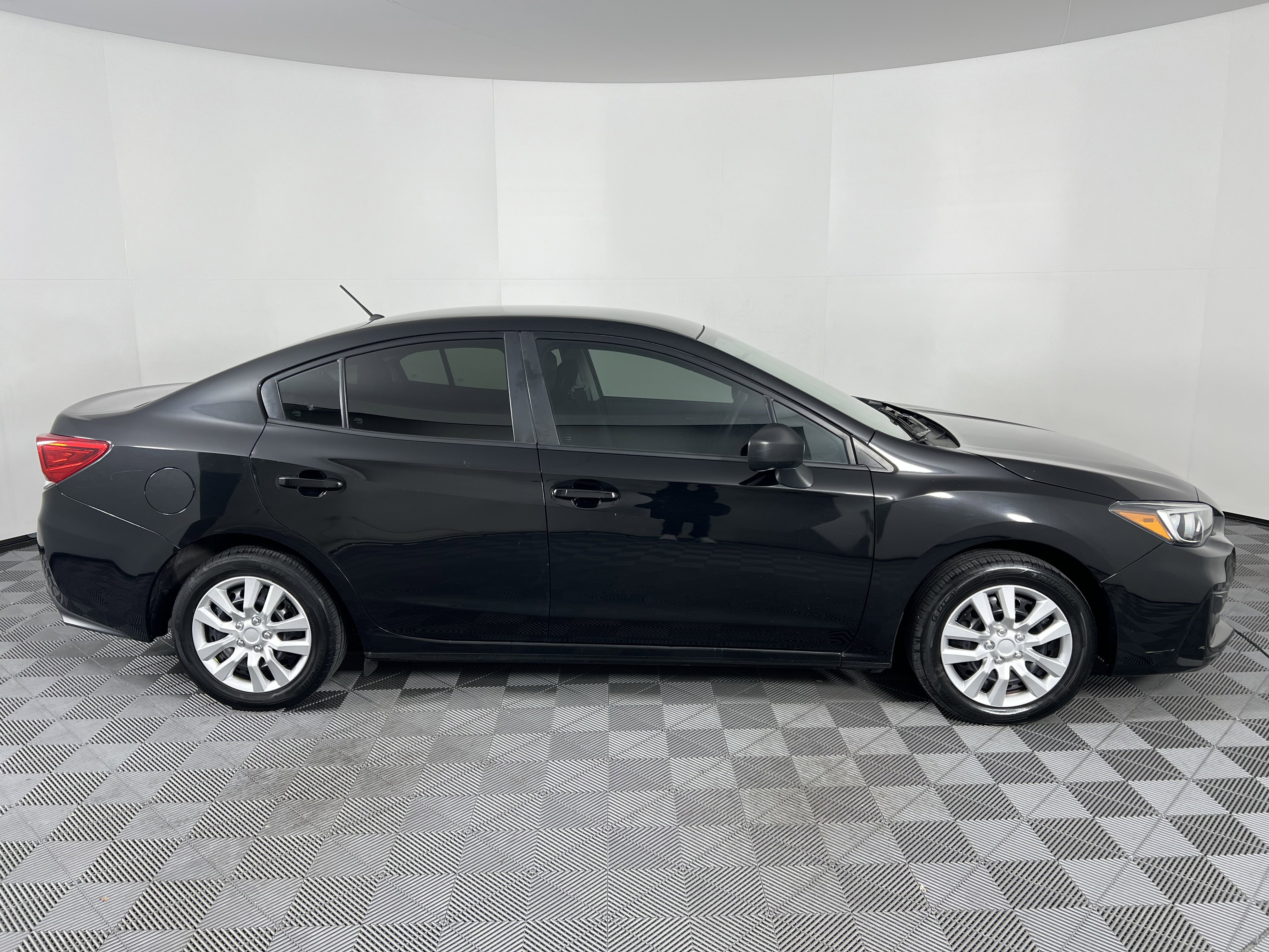 Used 2019 Subaru Impreza 2.0i w/ Eyesight image 14