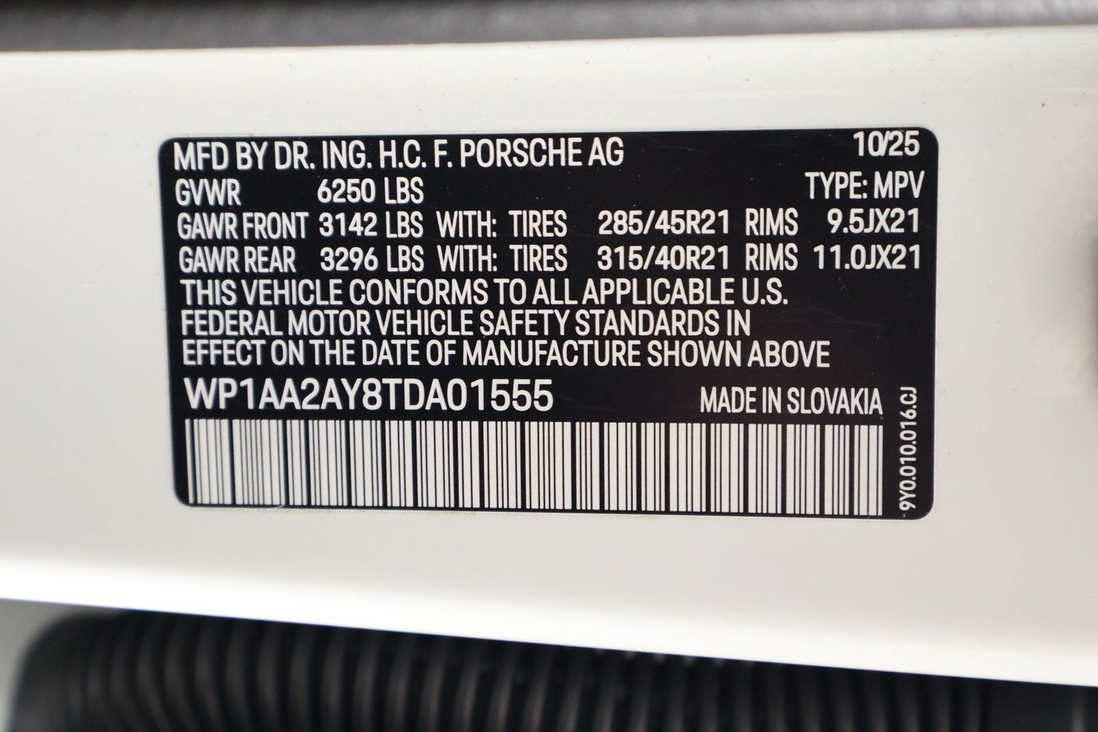 Certified 2026 Porsche Cayenne AWD/4WD image 19