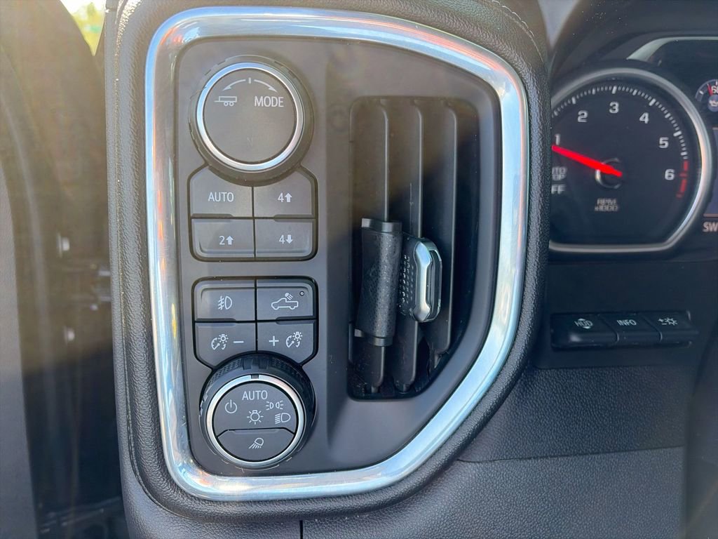Used 2020 Chevrolet Silverado 1500 LTZ w/ LTZ Plus Package AWD/4WD image 26