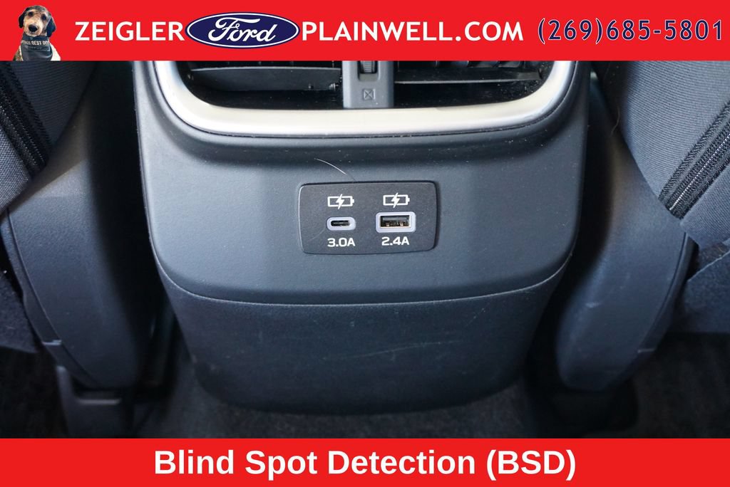 Used 2023 Subaru Outback Premium AWD/4WD image 13