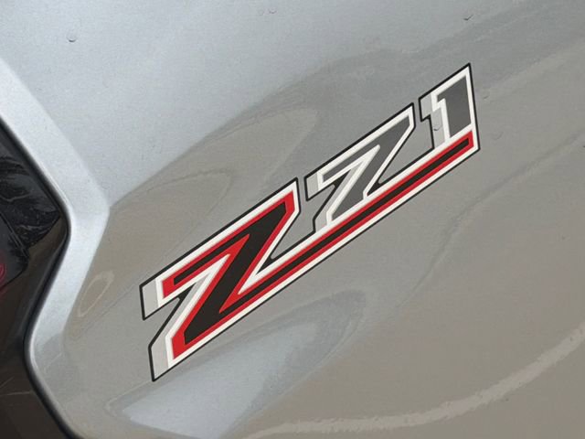 Used 2023 Chevrolet Colorado Z71 w/ Z71 Convenience Package 2 AWD/4WD image 9