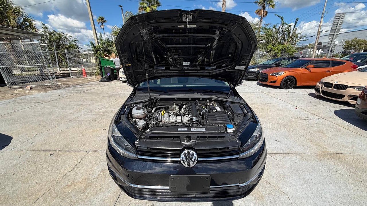 Used 2019 Volkswagen Golf SE w/ Driver Assistance Package FWD image 2
