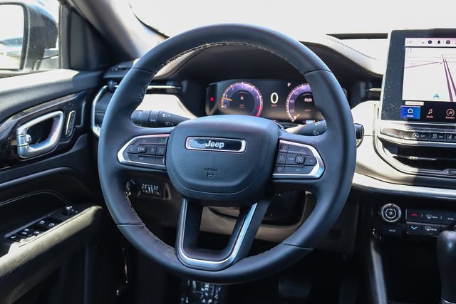 Used 2023 Jeep Compass High Altitude AWD/4WD image 17