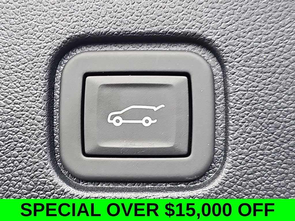 Used 2024 Chevrolet Blazer EV LT AWD/4WD image 13