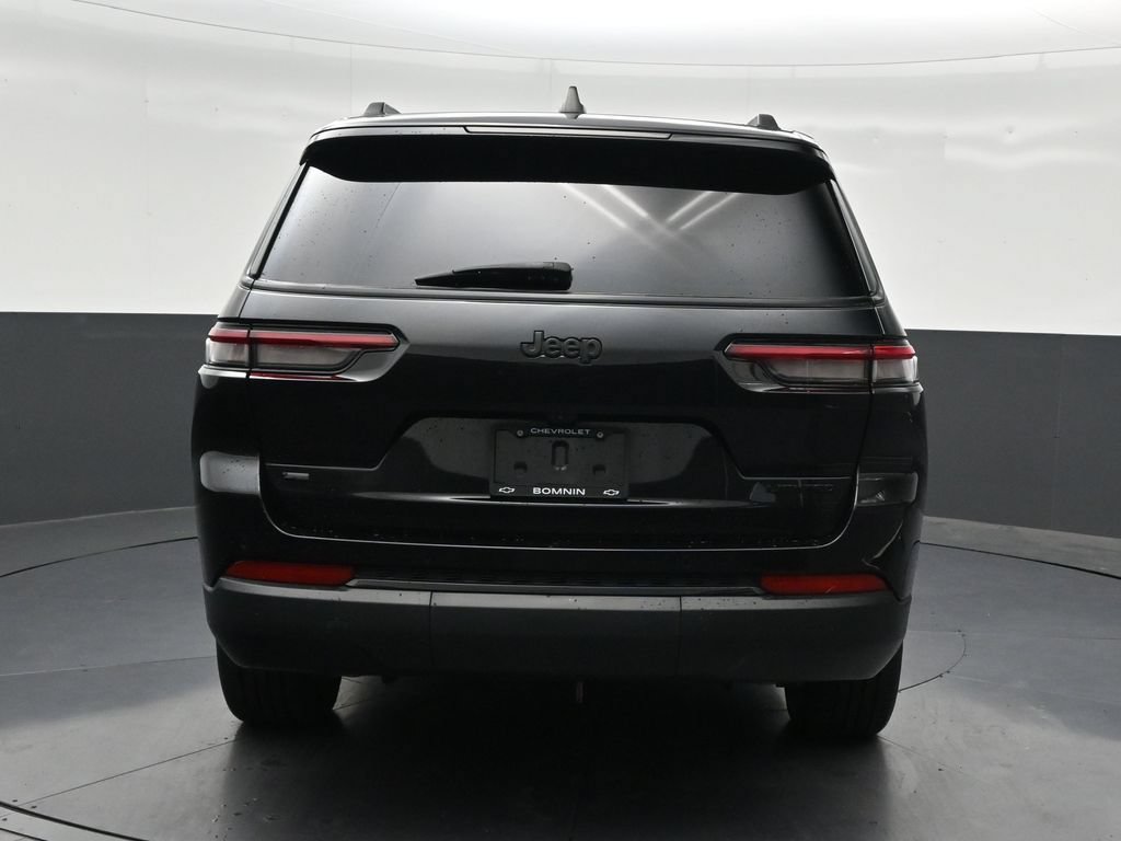 Used 2022 Jeep Grand Cherokee L Limited w/ Black Appearance Package RWD image 4