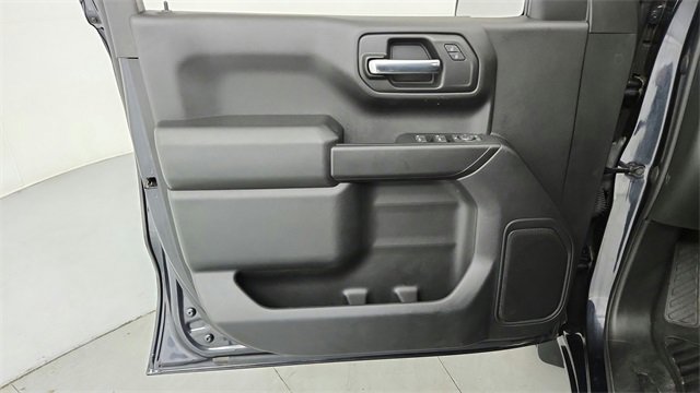 Used 2022 Chevrolet Silverado 1500 Custom image 11
