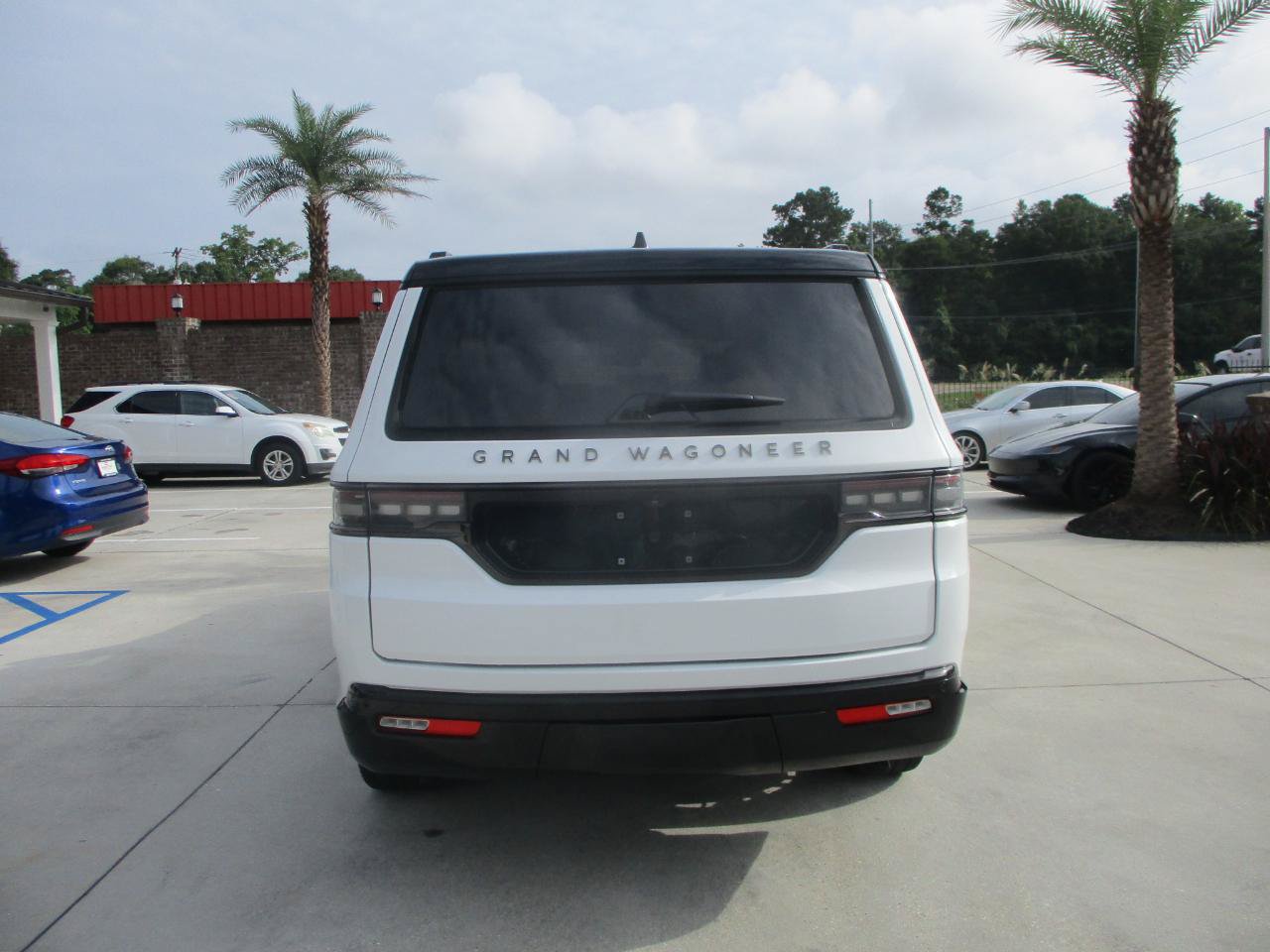 Used 2024 Jeep Grand Wagoneer Series II Obsidian w/ Quick Order Packagew 28T AWD/4WD image 12