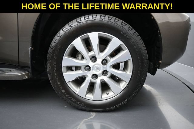 Used 2015 Toyota Sequoia Limited AWD/4WD image 57