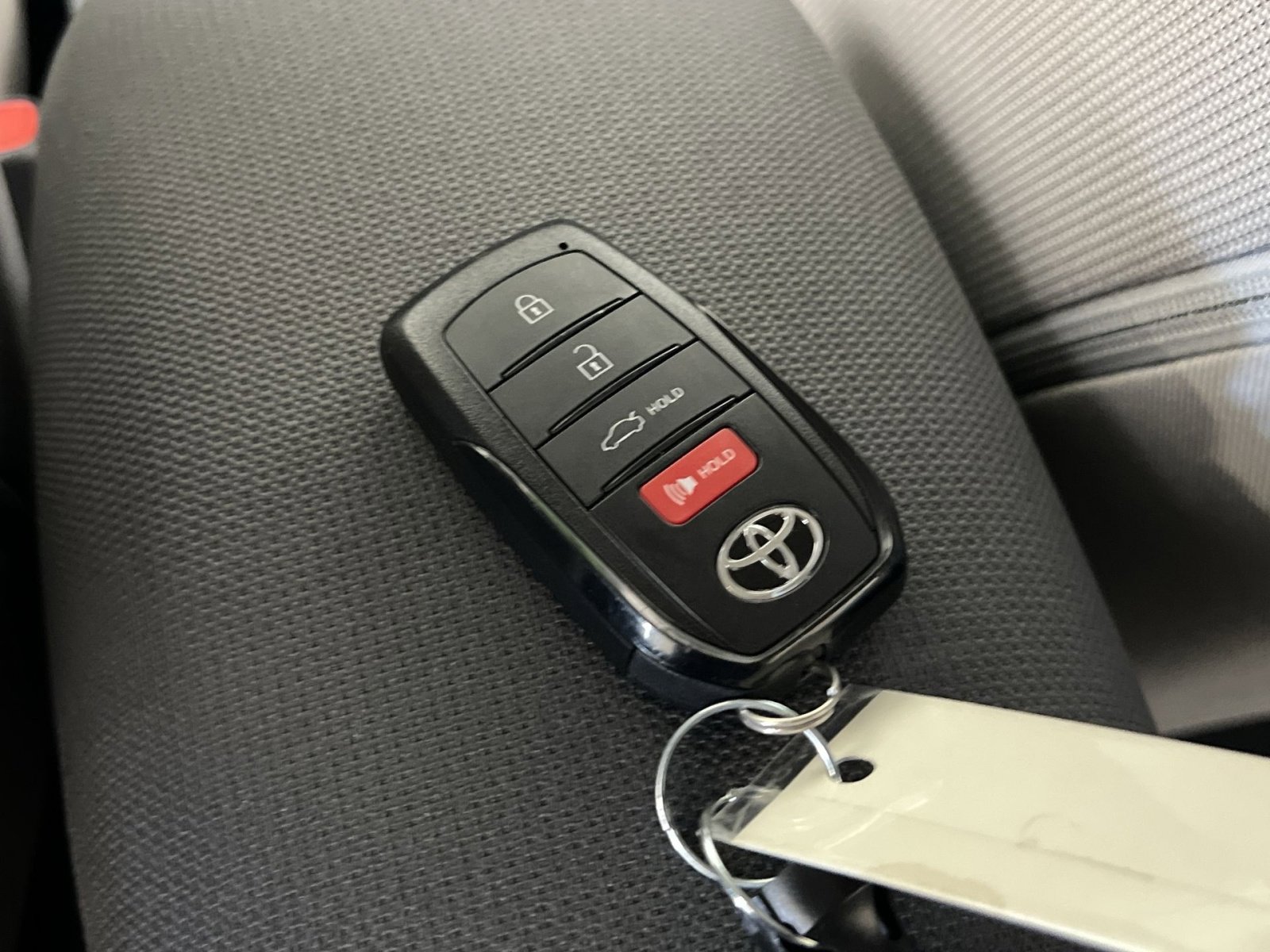 Used 2025 Toyota Corolla LE image 35