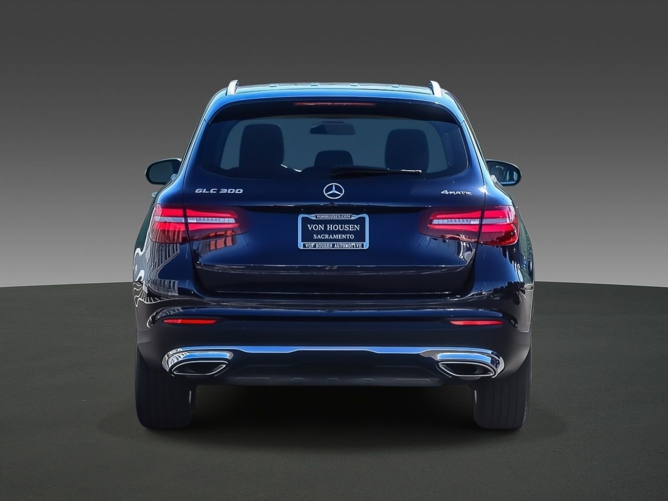 Used 2018 Mercedes-Benz GLC 300 4MATIC image 3