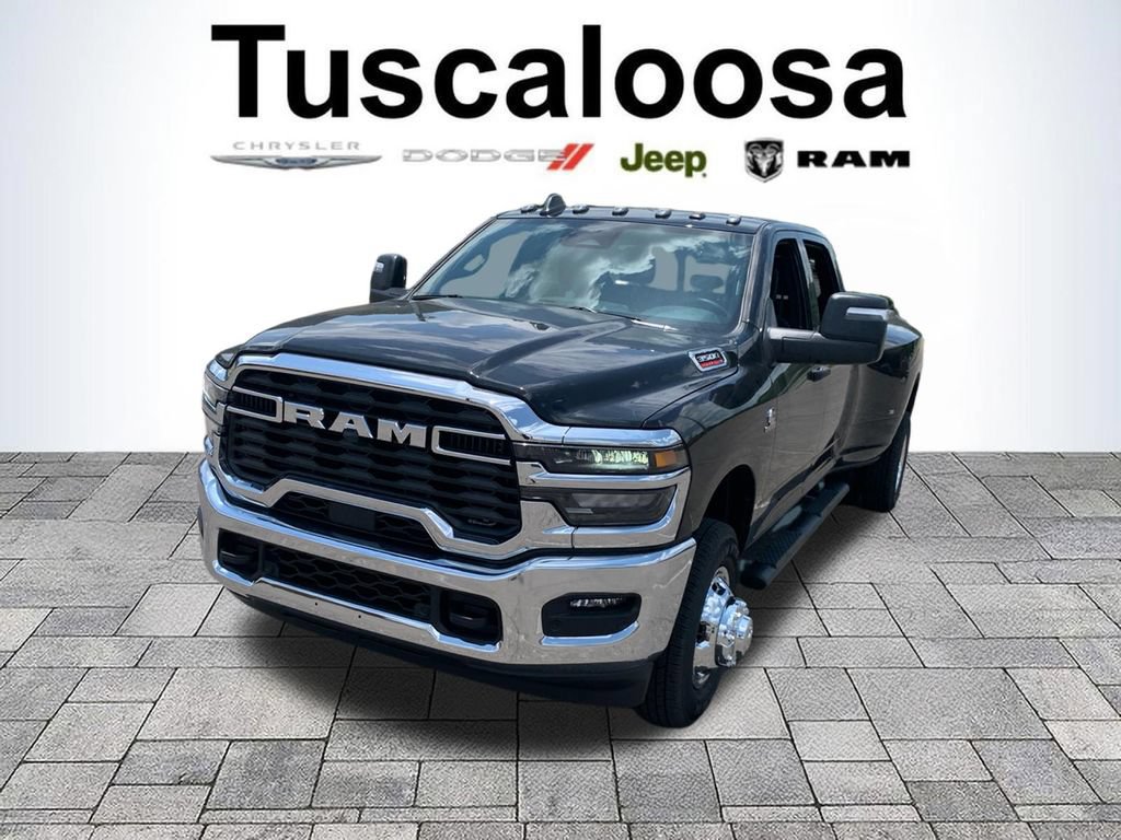 New 2026 RAM 3500 Tradesman AWD/4WD image 3