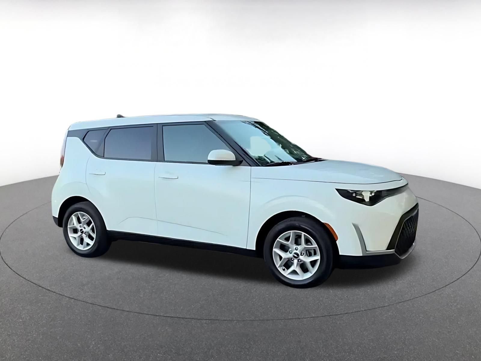 Used 2025 Kia Soul LX w/ LX Technology Package FWD video 2