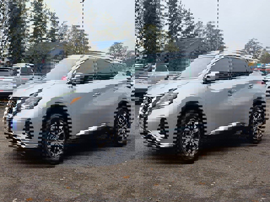 Used 2023 Nissan Murano SV